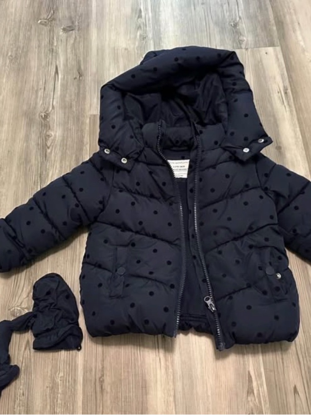 Toddler Navy Polka Dot Puffer Jacket with Hood Size 2-3 years.